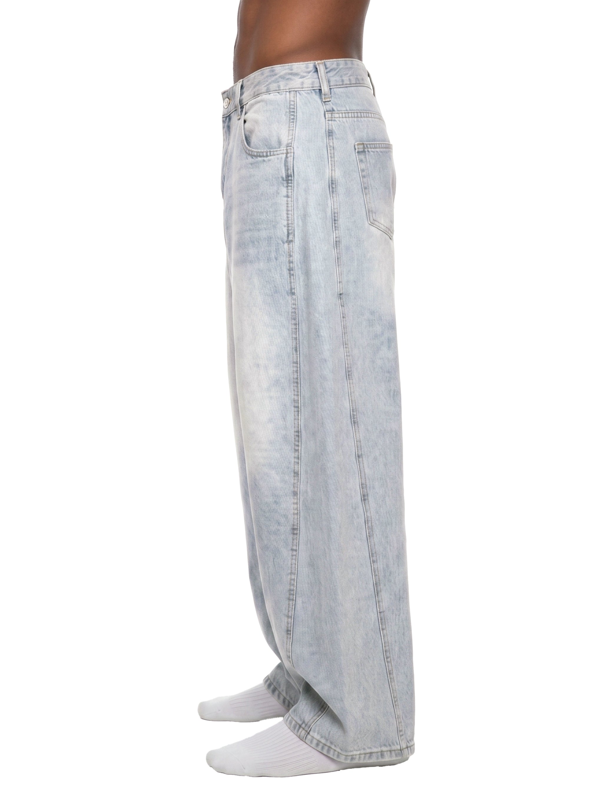 Vintage Wash Barrel Jeans – Light Blue